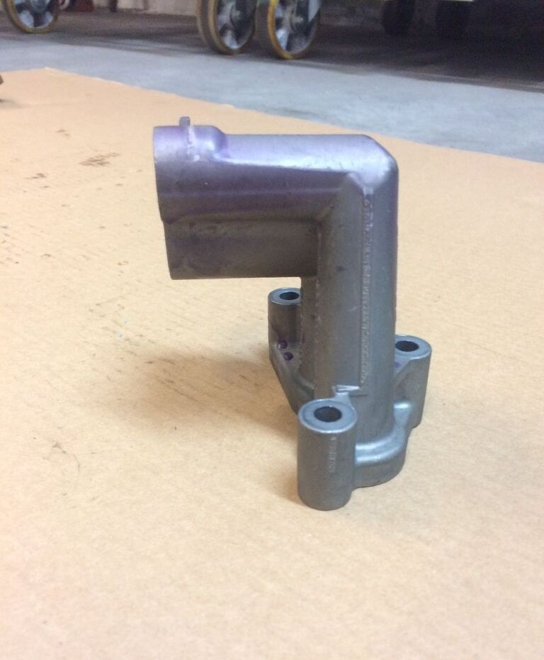 Motor e peças por Camião MAN - FLANGIA DI COLLEGAMENTO MODULO OLIO MAN truck: foto 1