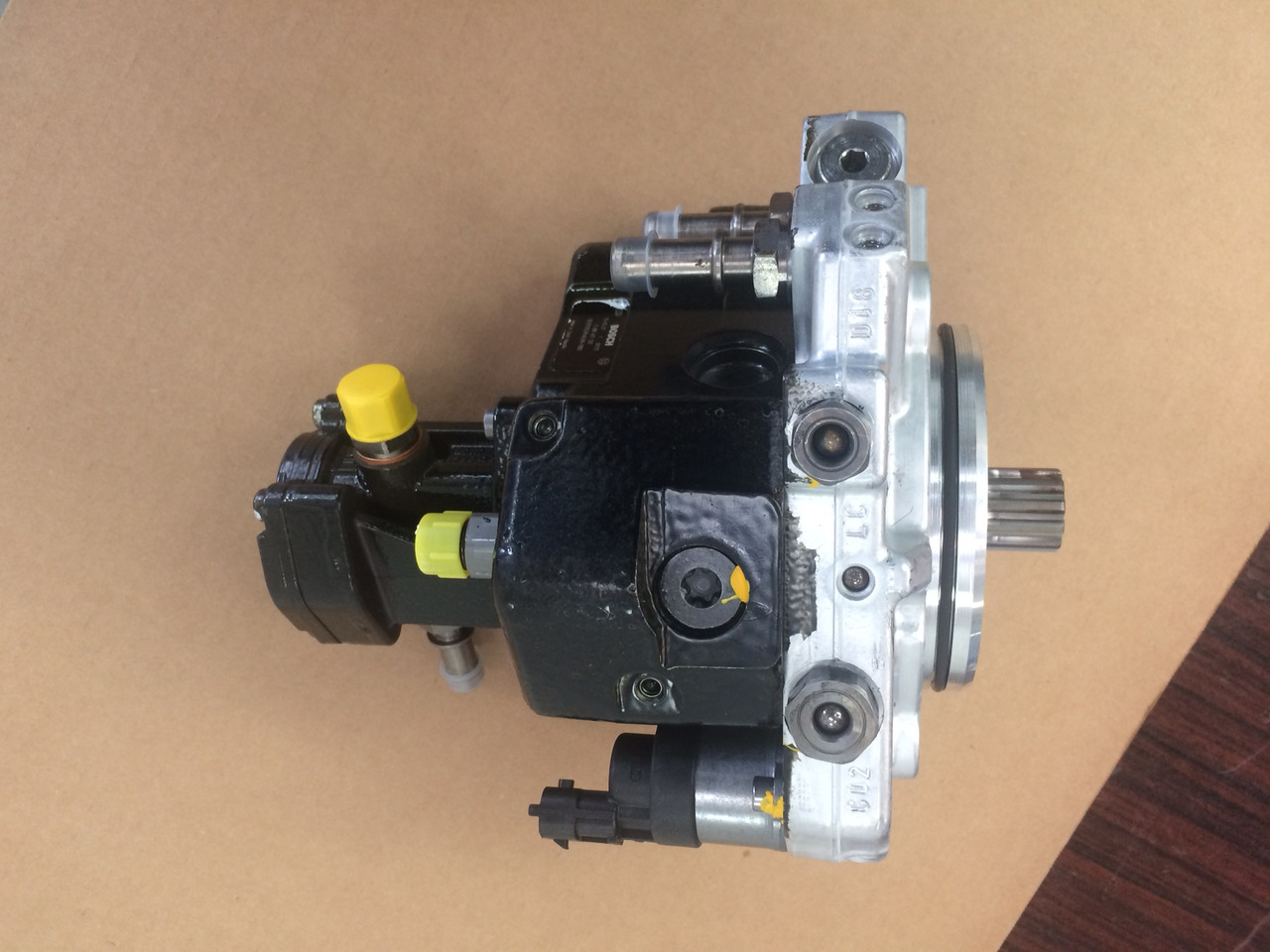 POMPA CARBURANTE ALTA PRESSIONE CP3.4+ / MOTORI MAN D2066 - D2676 - Bomba de combustivel por Camião: foto 3 POMPA CARBURANTE ALTA PRESSIONE CP3.4+ / MOTORI MAN D2066 - D2676 - Bomba de combustivel por Camião: foto 3