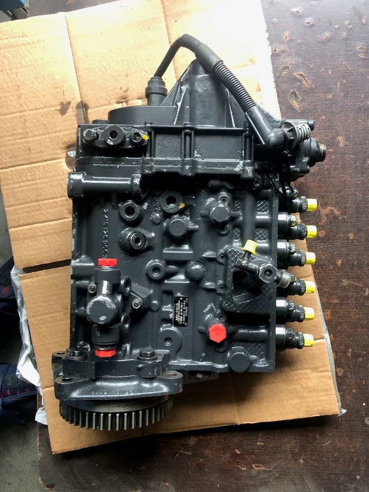 POMPA INIEZIONE RIF. BOSCH 0402796210 / RIF. MAN 51111037618 - Bomba de combustivel: foto 5 POMPA INIEZIONE RIF. BOSCH 0402796210 / RIF. MAN 51111037618 - Bomba de combustivel: foto 5