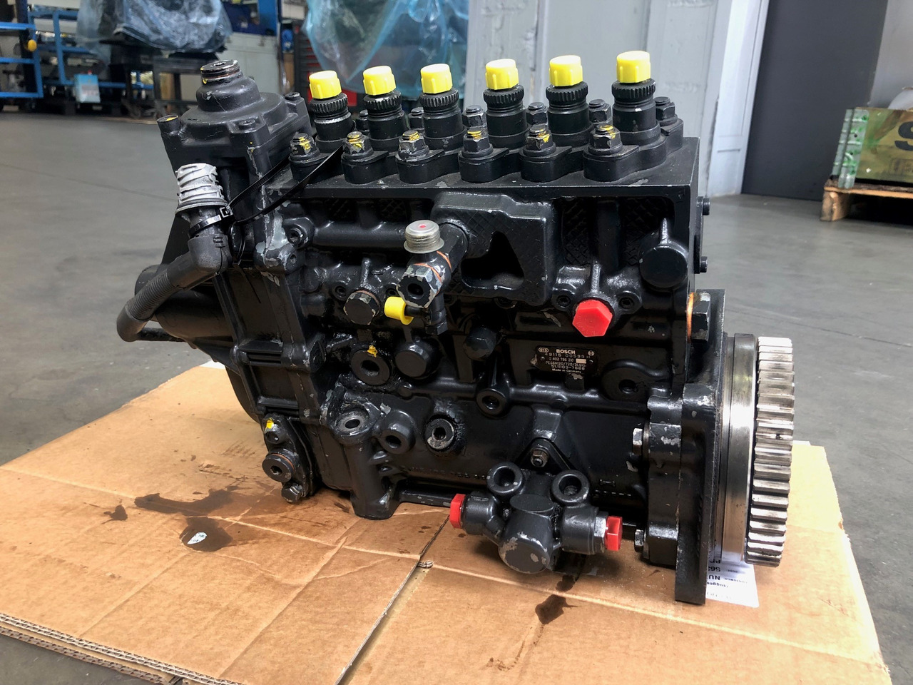 POMPA INIEZIONE RIF. BOSCH 0402796210 / RIF. MAN 51111037618 - Bomba de combustivel: foto 2 POMPA INIEZIONE RIF. BOSCH 0402796210 / RIF. MAN 51111037618 - Bomba de combustivel: foto 2