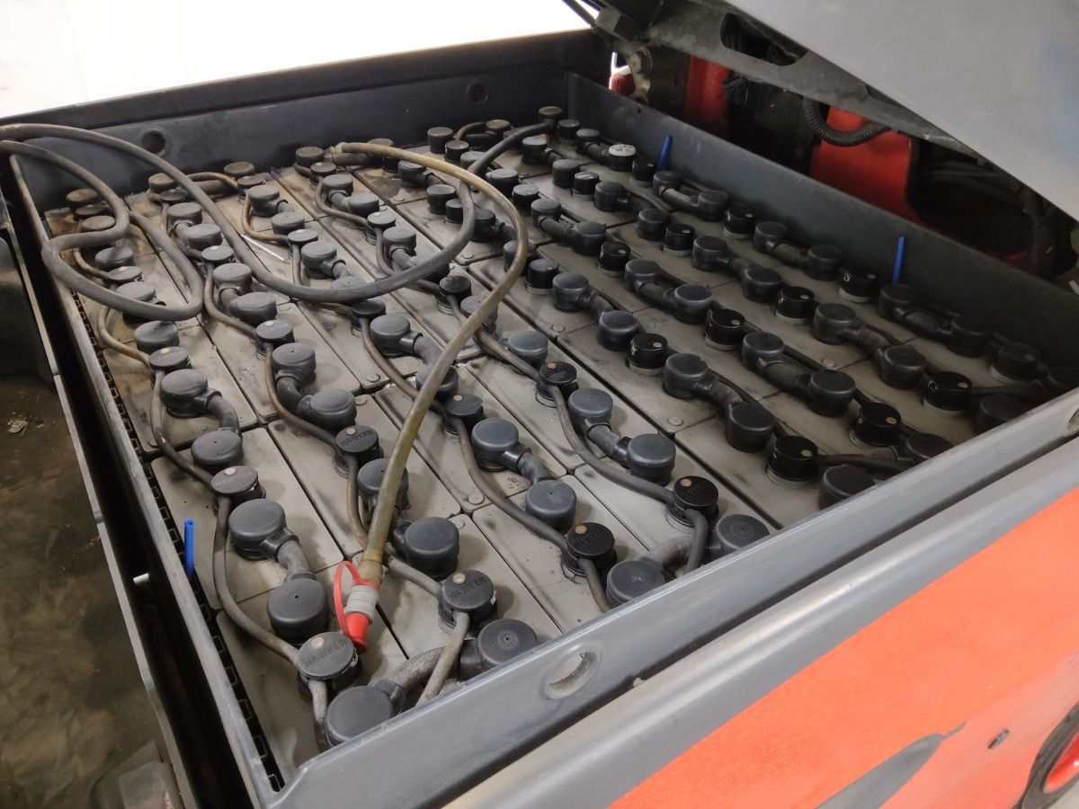 Linde E30HL-01/600 - Empilhadeira elétrica: foto 4 Linde E30HL-01/600 - Empilhadeira elétrica: foto 4