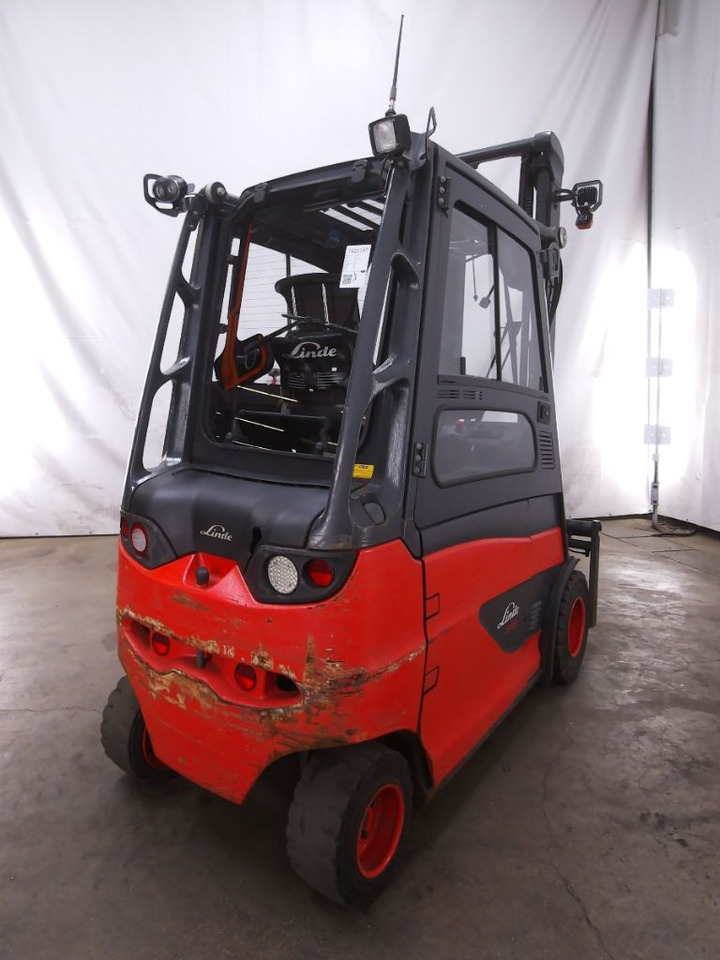 Linde E30HL-01/600 - Empilhadeira elétrica: foto 2 Linde E30HL-01/600 - Empilhadeira elétrica: foto 2
