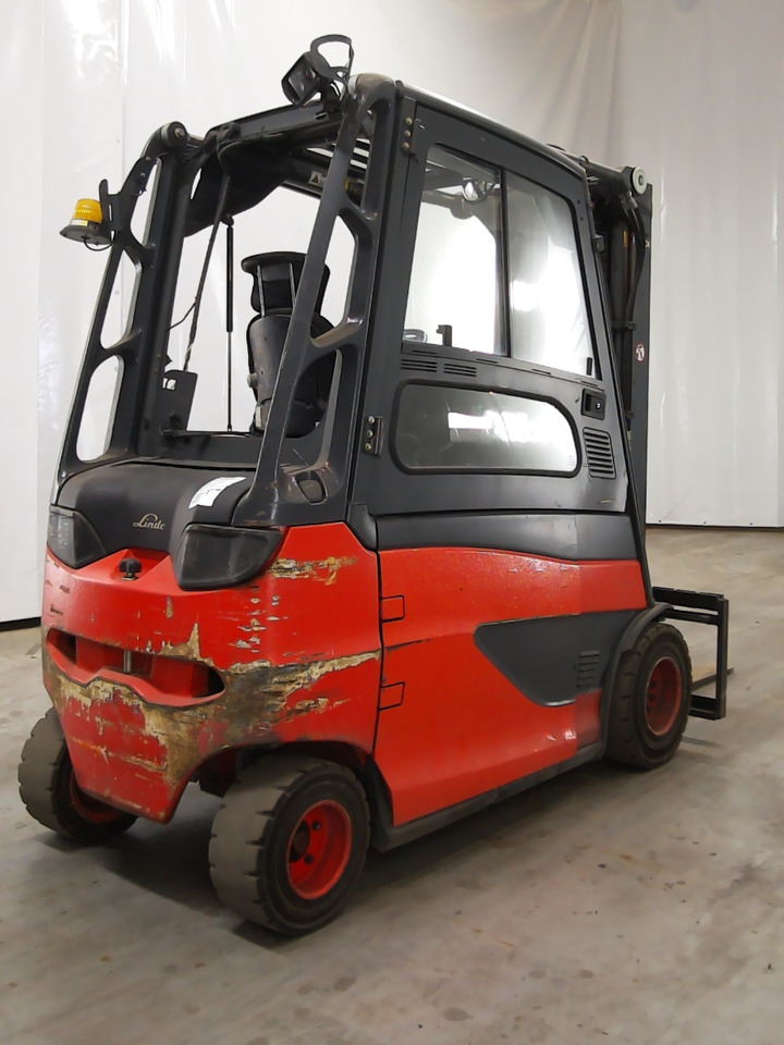 Linde E30HL-01/600 - Empilhadeira elétrica: foto 2 Linde E30HL-01/600 - Empilhadeira elétrica: foto 2