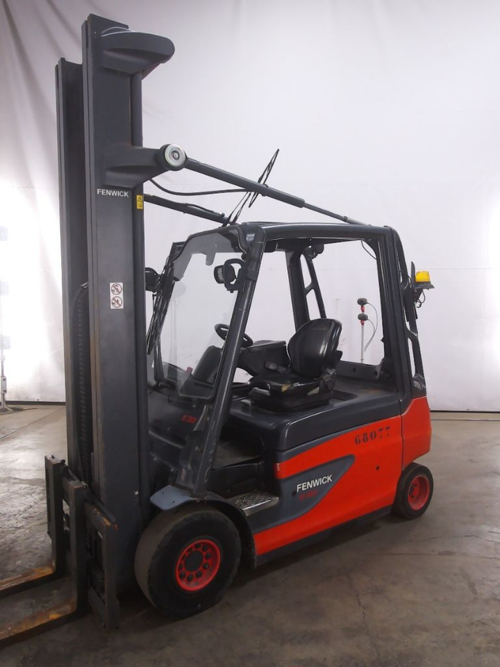 Linde E30L-01 - Empilhadeira elétrica: foto 5 Linde E30L-01 - Empilhadeira elétrica: foto 5