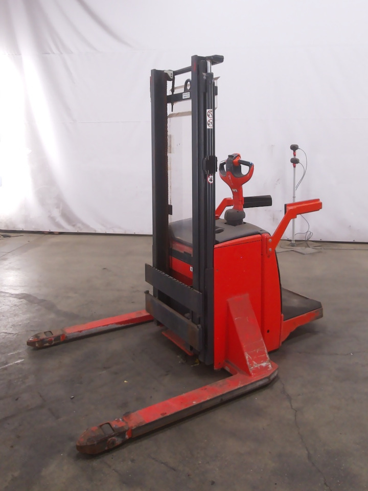 Linde L14 - Stacker: foto 1 Linde L14 - Stacker: foto 1