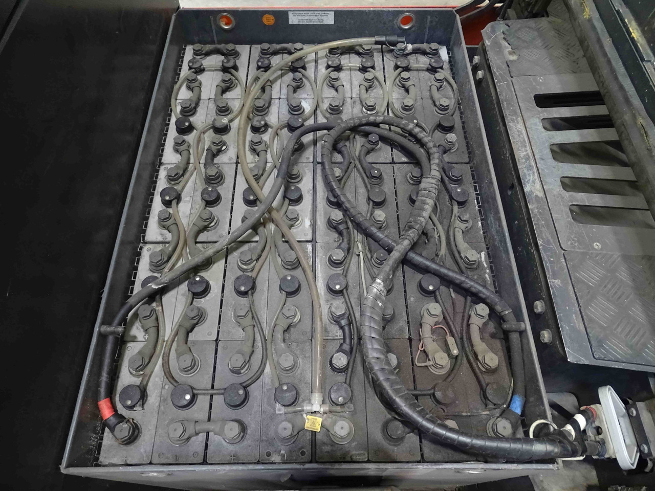 Linde P250 - Trator elétrics: foto 4 Linde P250 - Trator elétrics: foto 4