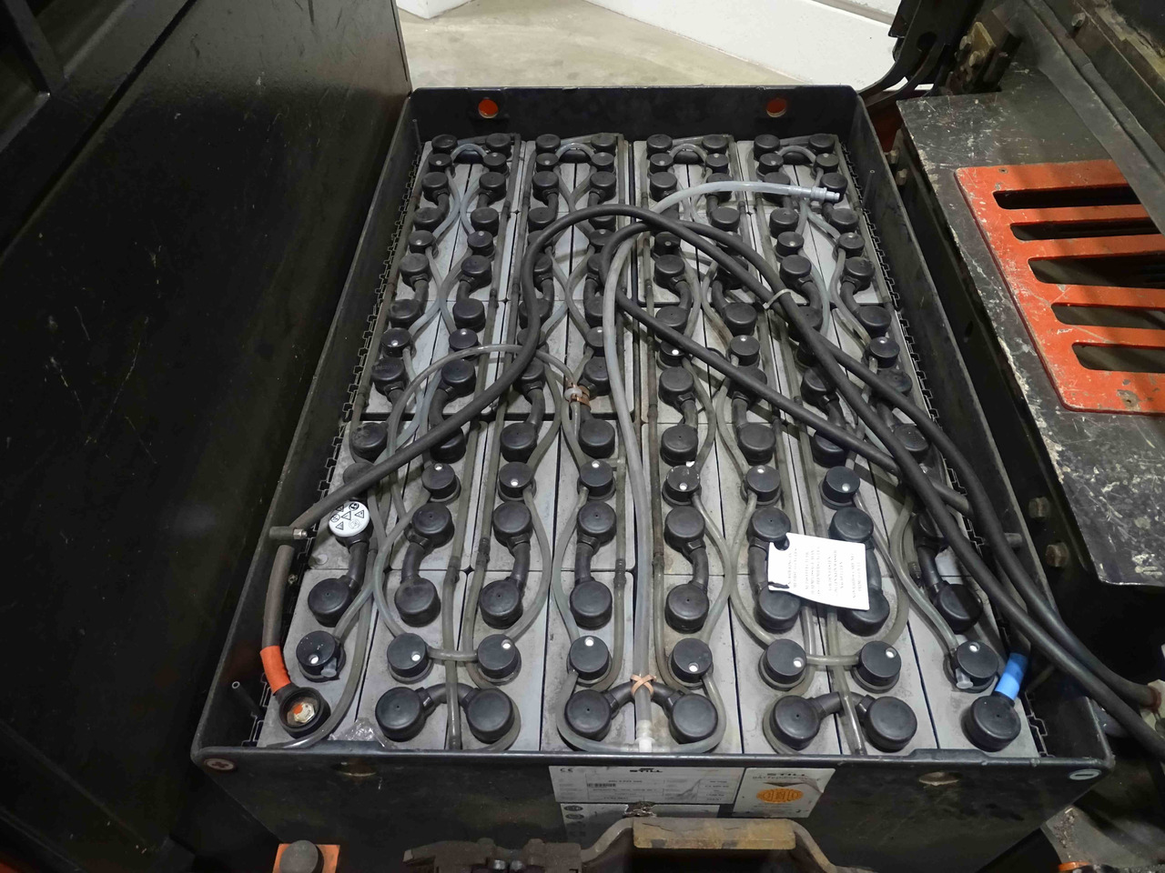 Linde P250 - Trator elétrics: foto 4 Linde P250 - Trator elétrics: foto 4