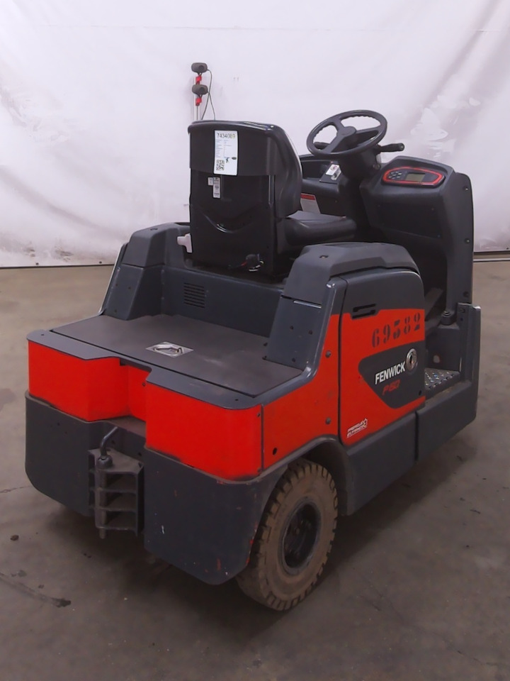 Linde P60 - Trator elétrics: foto 2 Linde P60 - Trator elétrics: foto 2