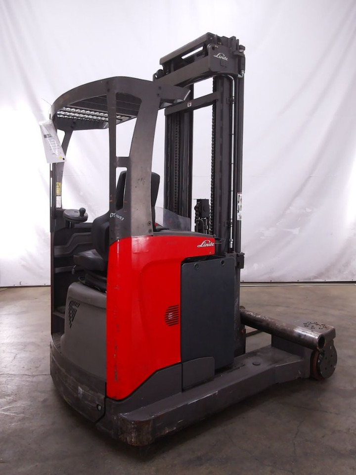 Linde R25F - Empilhador retráctil: foto 2 Linde R25F - Empilhador retráctil: foto 2
