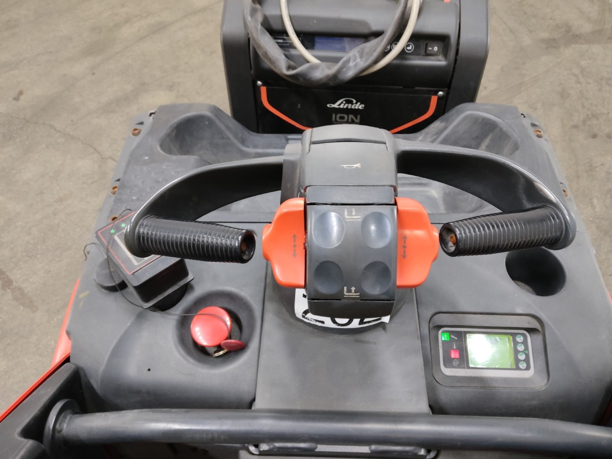 Linde T20SP-02/LIION/2400M - Porta-palete: foto 3 Linde T20SP-02/LIION/2400M - Porta-palete: foto 3