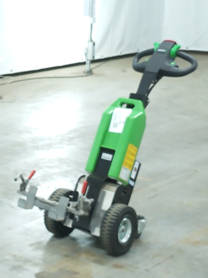 Movexx T1000/LIION - Trator elétrics: foto 2 Movexx T1000/LIION - Trator elétrics: foto 2