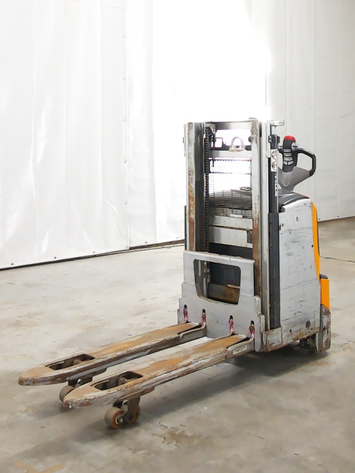 Still EXD-18L - Stacker: foto 1 Still EXD-18L - Stacker: foto 1