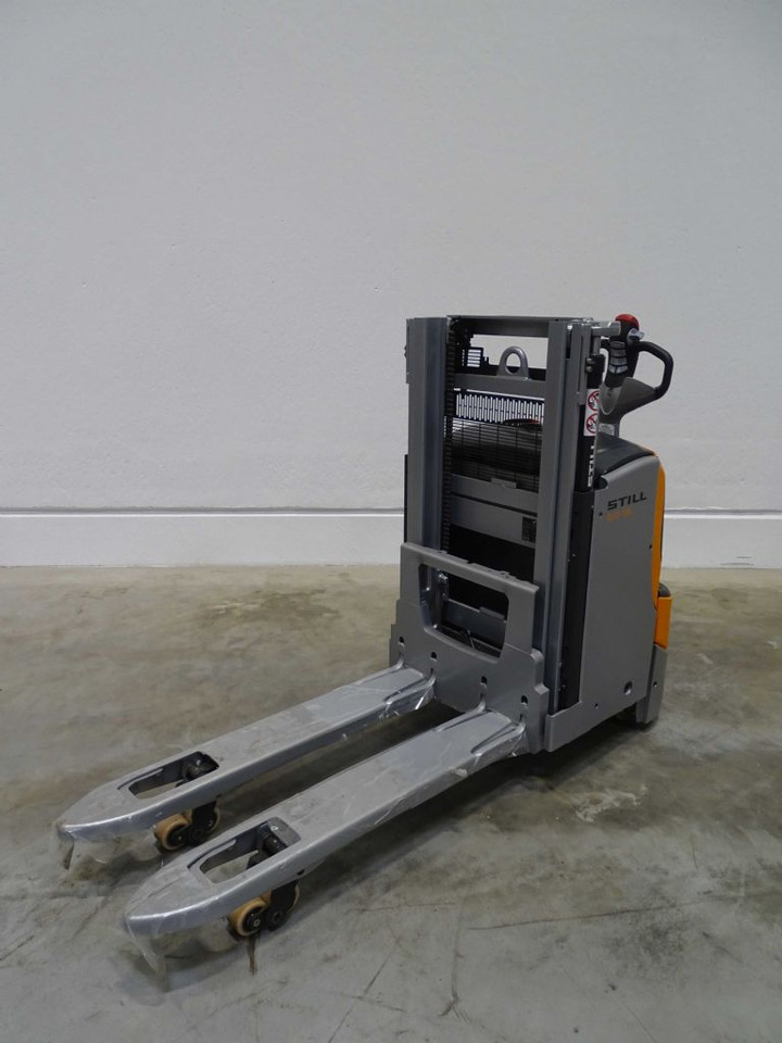 Still EXD18L - Stacker: foto 1 Still EXD18L - Stacker: foto 1