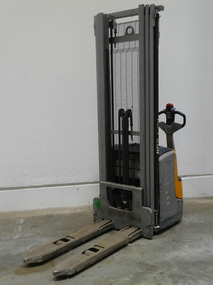 Still EXV14C - Stacker: foto 1 Still EXV14C - Stacker: foto 1