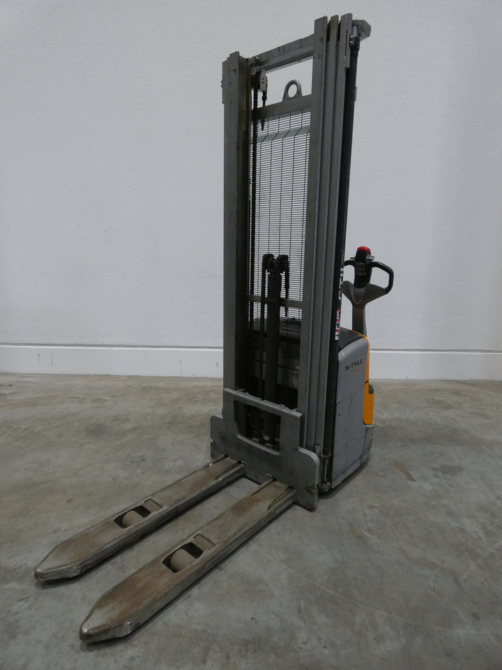 Still EXV14C - Stacker: foto 1 Still EXV14C - Stacker: foto 1