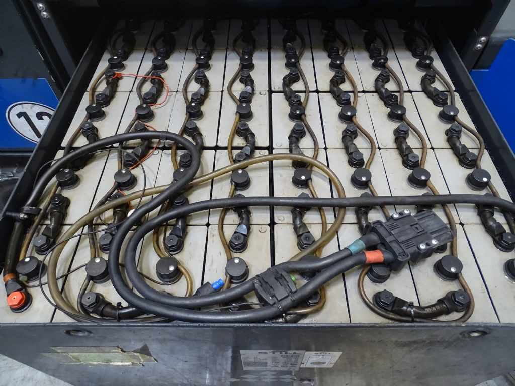 Still R07-25 - Trator elétrics: foto 4 Still R07-25 - Trator elétrics: foto 4