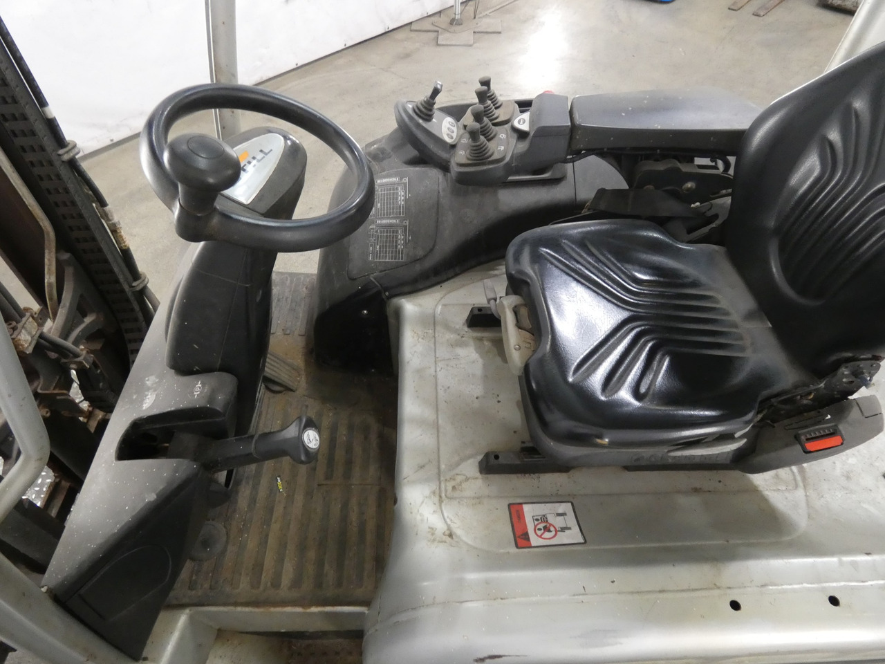 Still RX60-25 - Empilhadeira elétrica: foto 3 Still RX60-25 - Empilhadeira elétrica: foto 3