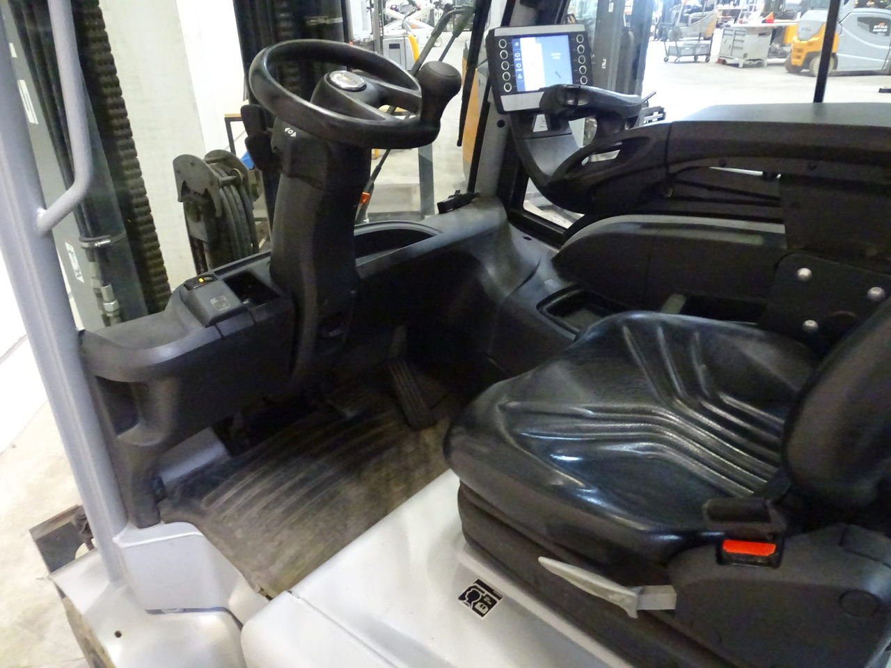 Still RX60-25 - Empilhadeira elétrica: foto 3 Still RX60-25 - Empilhadeira elétrica: foto 3