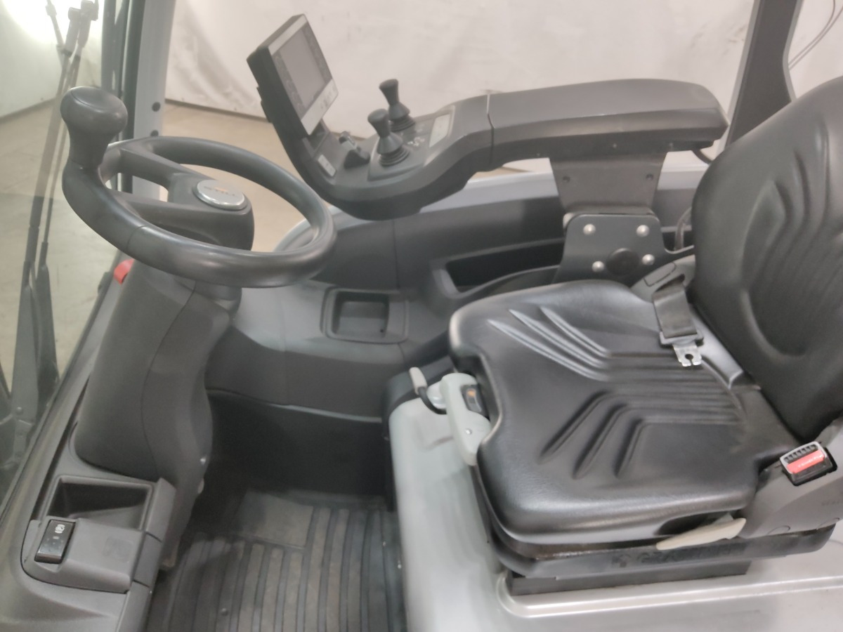 Still RX60-25L/600/BRONZE - Empilhadeira elétrica: foto 3 Still RX60-25L/600/BRONZE - Empilhadeira elétrica: foto 3