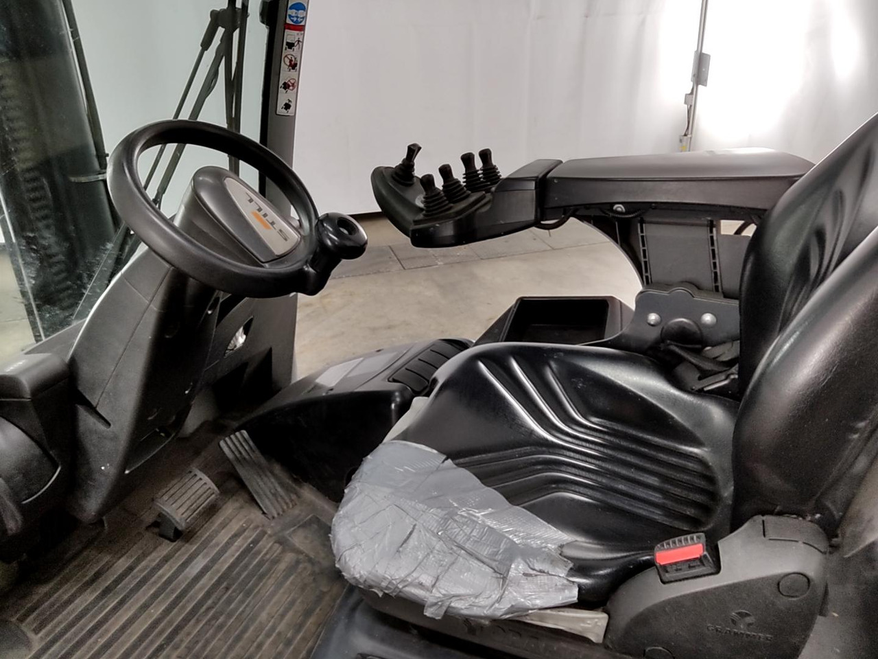 Still RX70-25 - Empilhadeira a diesel: foto 3 Still RX70-25 - Empilhadeira a diesel: foto 3