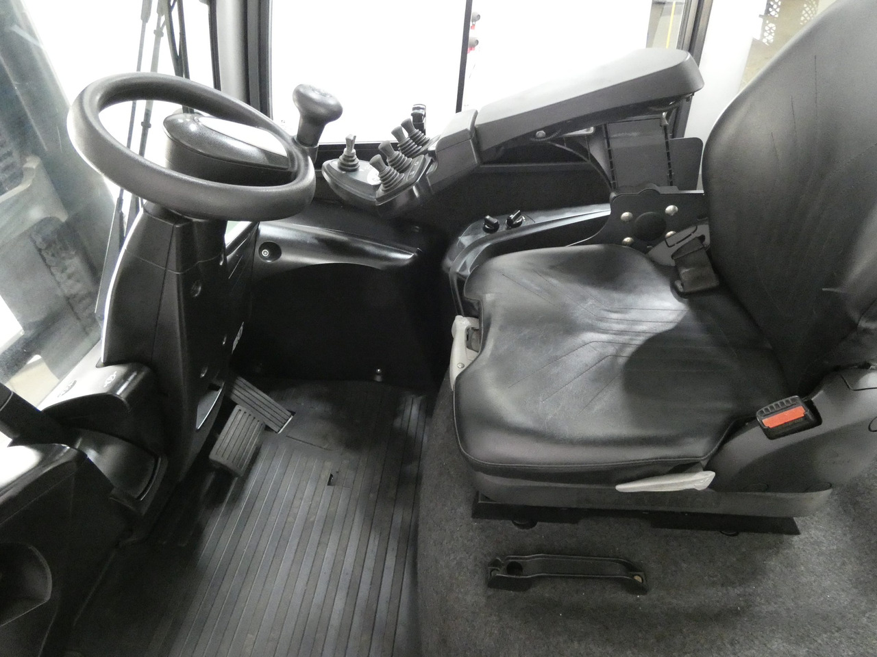 Still RX70-70 - Empilhadeira a diesel: foto 3 Still RX70-70 - Empilhadeira a diesel: foto 3