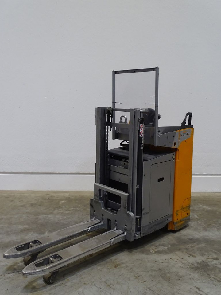 Still SXD20 - Stacker: foto 1 Still SXD20 - Stacker: foto 1