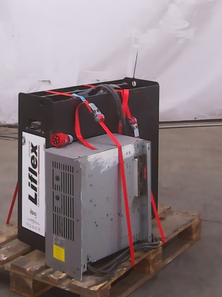 Weitere 24V240AH - Bateria automotiva por Equipamento de movimentação: foto 2 Weitere 24V240AH - Bateria automotiva por Equipamento de movimentação: foto 2