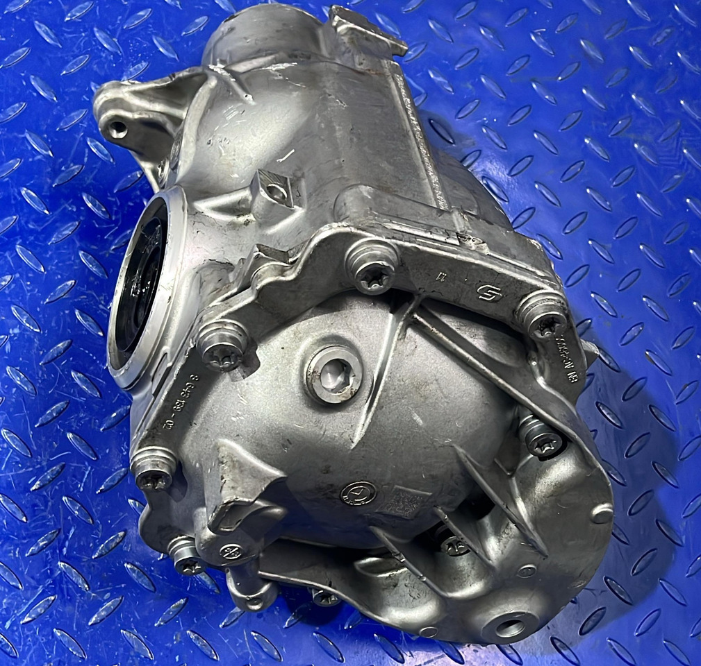 BMW Rear Differential xDrive 8643137-01 - Transmissão: foto 1 BMW Rear Differential xDrive 8643137-01 - Transmissão: foto 1