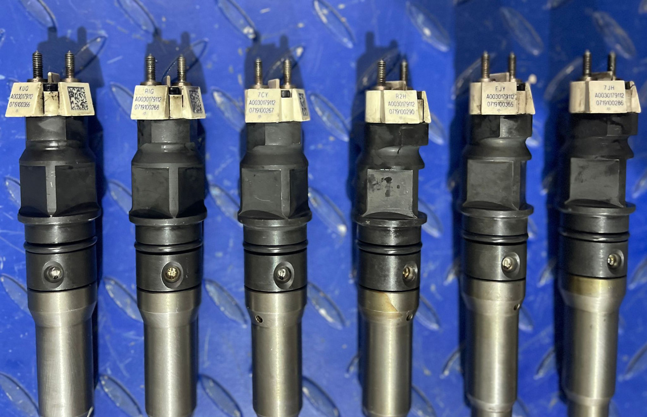 BOSCH A0030179112 - Injector: foto 3 BOSCH A0030179112 - Injector: foto 3