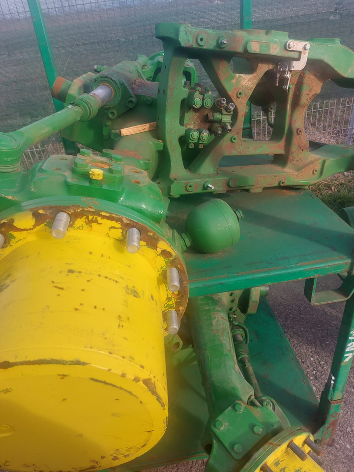 JOHN DEERE FRONT AXLE AL223008 - Eixo e peças por Máquina agrícola: foto 1 JOHN DEERE FRONT AXLE AL223008 - Eixo e peças por Máquina agrícola: foto 1