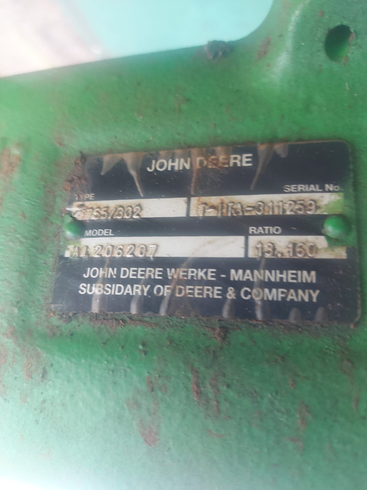 JOHN DEERE Front Axle AL206207: MFWD - Eixo dianteiro por Trator: foto 1 JOHN DEERE Front Axle AL206207: MFWD - Eixo dianteiro por Trator: foto 1
