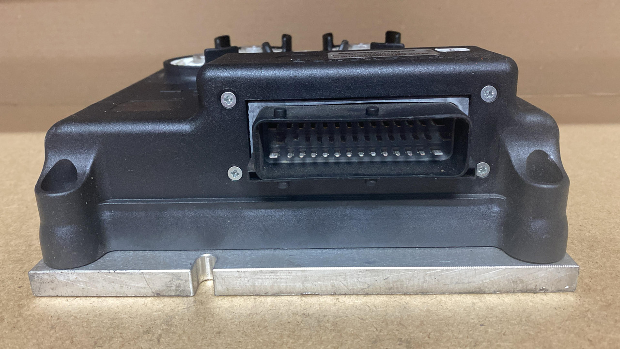Jungheinrich Forklift ECU 50449302 - Centralina electrónica por Empilhadeira: foto 2 Jungheinrich Forklift ECU 50449302 - Centralina electrónica por Empilhadeira: foto 2