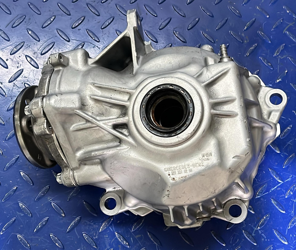 MERCEDES-BENZ Front differential A2213307801 - Diferencial: foto 2 MERCEDES-BENZ Front differential A2213307801 - Diferencial: foto 2