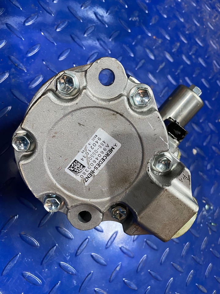 Mercedes Servo Pump A9604600380 Actros MP4 - Bomba de direção por Camião: foto 2 Mercedes Servo Pump A9604600380 Actros MP4 - Bomba de direção por Camião: foto 2