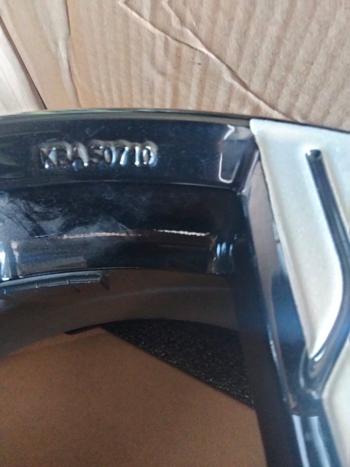 Mitsubishi Pajero L200 20 Zoll original Rims KBA50710 - Jante por Automóvel: foto 4 Mitsubishi Pajero L200 20 Zoll original Rims KBA50710 - Jante por Automóvel: foto 4