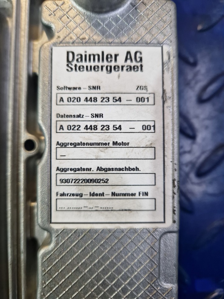 Mercedes Benz Actros MP4 ACM2.1 control unit A0004466754 - Peça de reposição por Máquina de outro: foto 4 Mercedes Benz Actros MP4 ACM2.1 control unit A0004466754 - Peça de reposição por Máquina de outro: foto 4