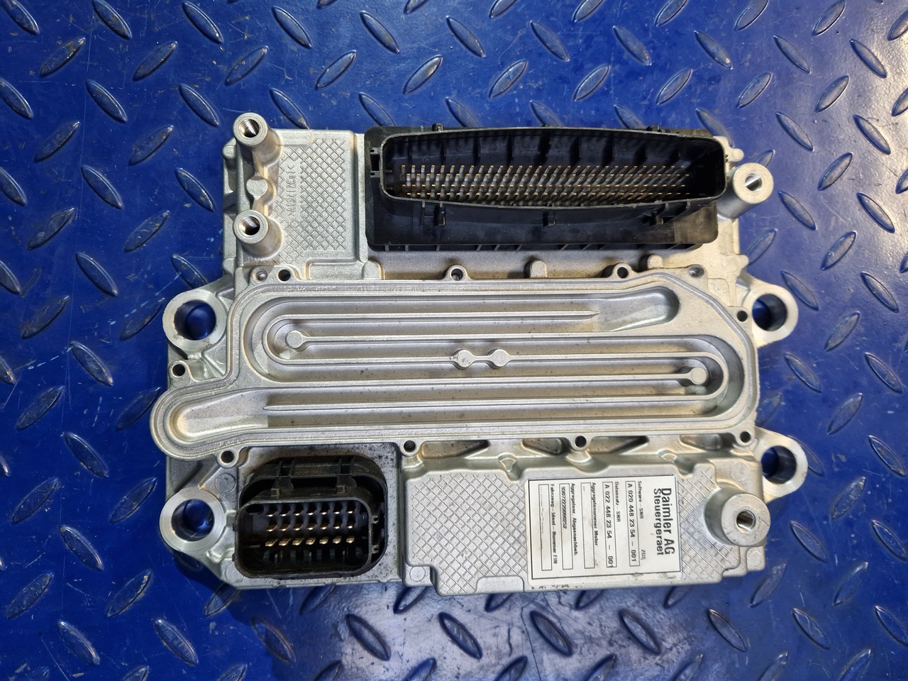 Mercedes Benz Actros MP4 ACM2.1 control unit A0004466754 - Peça de reposição por Máquina de outro: foto 1 Mercedes Benz Actros MP4 ACM2.1 control unit A0004466754 - Peça de reposição por Máquina de outro: foto 1