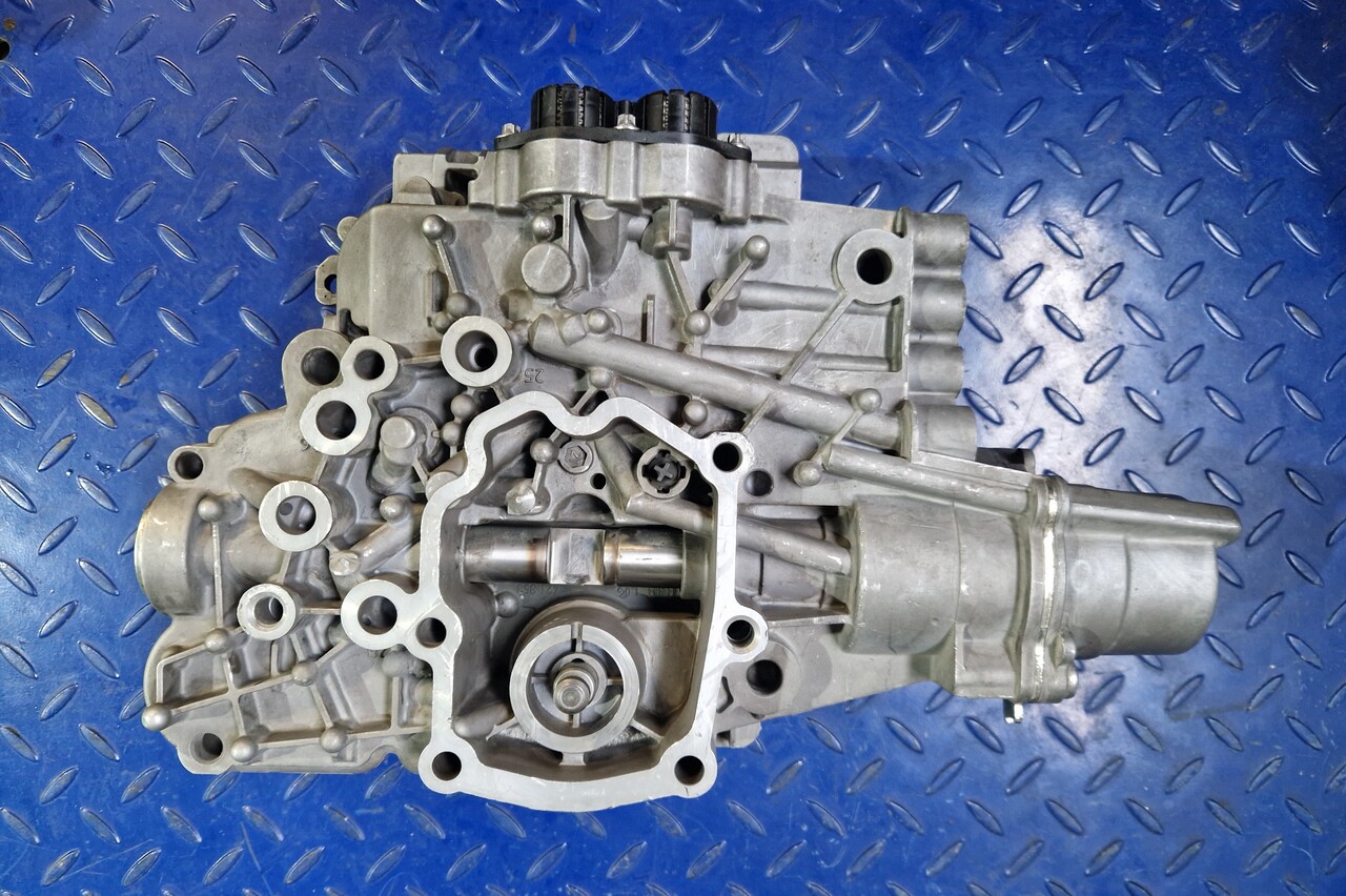 Mercedes MB Actros MP4 transmission shifting cylinder A9602603863 - Peça de reposição por Máquina de outro: foto 1 Mercedes MB Actros MP4 transmission shifting cylinder A9602603863 - Peça de reposição por Máquina de outro: foto 1
