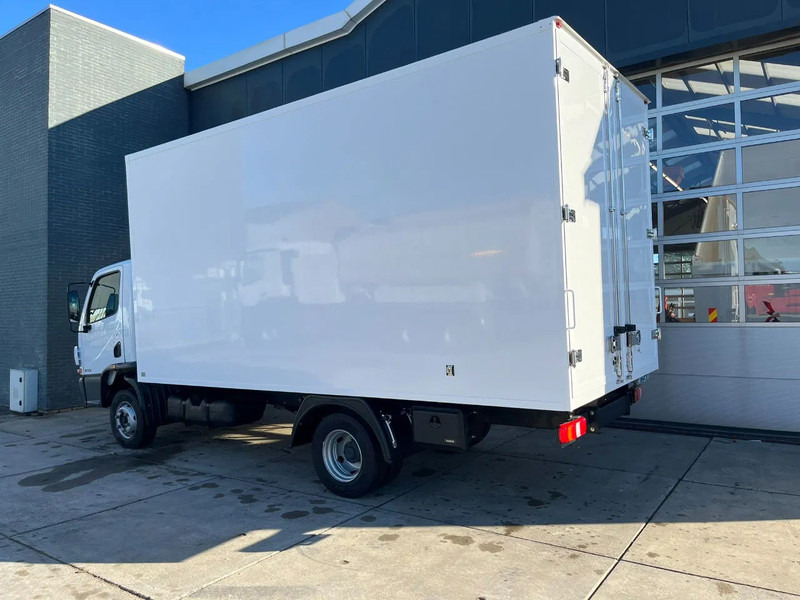 Mercedes-Benz Accelo 915 4x2 Closed Cargo Truck - Camião furgão: foto 3 Mercedes-Benz Accelo 915 4x2 Closed Cargo Truck - Camião furgão: foto 3