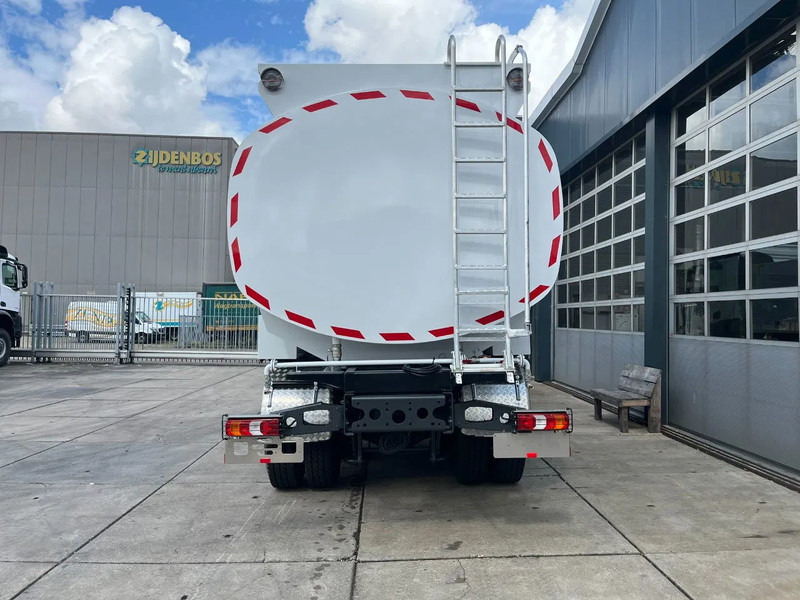 Mercedes-Benz Arocs 3340 6x6 Water Tank Truck - Caminhão tanque: foto 4 Mercedes-Benz Arocs 3340 6x6 Water Tank Truck - Caminhão tanque: foto 4