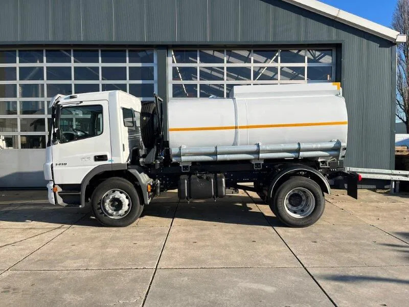 Mercedes-Benz Atego 1418 4x2 Fuel Tank Truck - Caminhão tanque: foto 2 Mercedes-Benz Atego 1418 4x2 Fuel Tank Truck - Caminhão tanque: foto 2