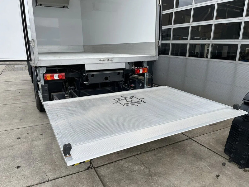 Leasing de Mercedes-Benz Atego 1725 4x4 Refrigerator Truck Mercedes-Benz Atego 1725 4x4 Refrigerator Truck: foto 12 Leasing de Mercedes-Benz Atego 1725 4x4 Refrigerator Truck Mercedes-Benz Atego 1725 4x4 Refrigerator Truck: foto 12