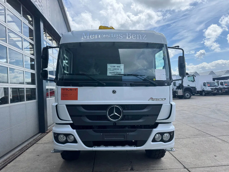 Mercedes-Benz Atego Atego 1725 4x4 Flatbed with Hyva HB120 Crane - Camião grua: foto 2 Mercedes-Benz Atego Atego 1725 4x4 Flatbed with Hyva HB120 Crane - Camião grua: foto 2