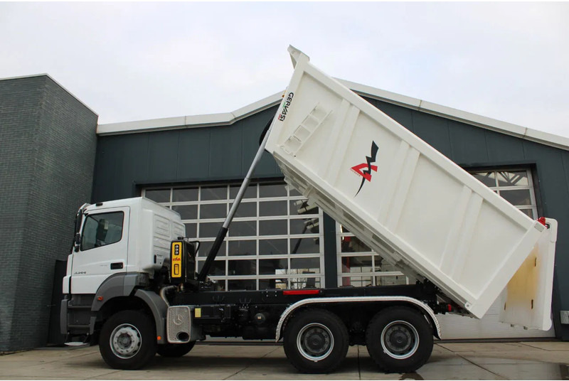 Leasing de Mercedes-Benz Axor 3344 K 6x4 Tipper Truck Mercedes-Benz Axor 3344 K 6x4 Tipper Truck: foto 8 Leasing de Mercedes-Benz Axor 3344 K 6x4 Tipper Truck Mercedes-Benz Axor 3344 K 6x4 Tipper Truck: foto 8