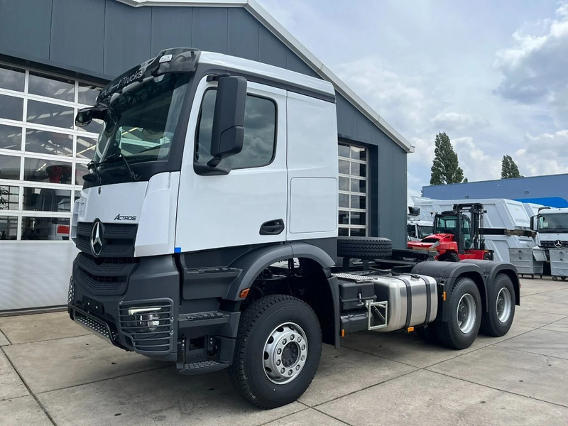 Tractor novo Mercedes-Benz Actros 3348 S 6x4 Tractor Head: foto 1