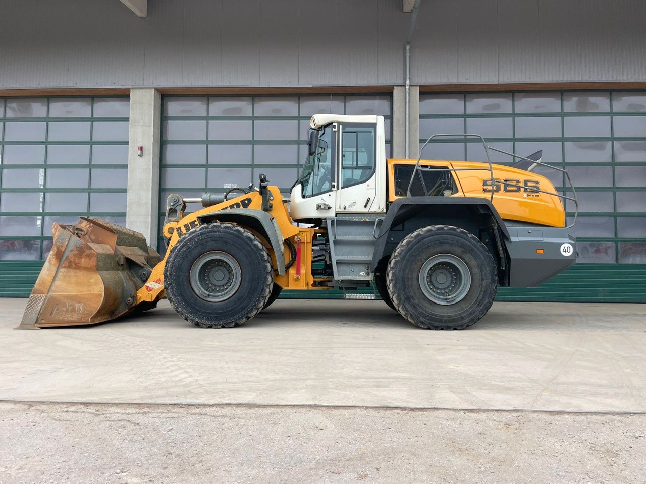Liebherr L566 - Pá carregadora de rodas: foto 4 Liebherr L566 - Pá carregadora de rodas: foto 4