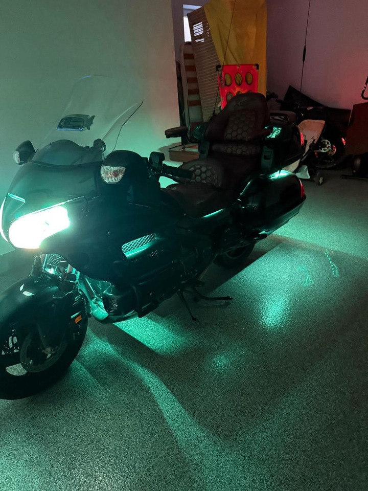 Leasing de  Honda GL1800 SC47*Krossline*Audio*Wilbers*SR Racing Honda GL1800 SC47*Krossline*Audio*Wilbers*SR Racing: foto 9