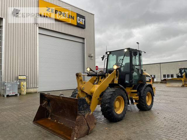 Pá carregadora de rodas Cat 908M: foto 1