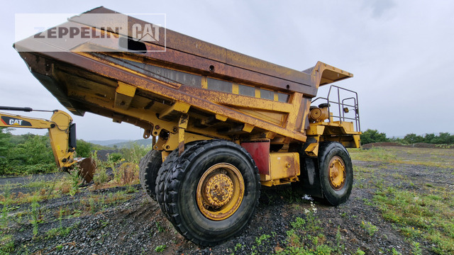 Komatsu HD325-6 - Caminhão fora de estrada: foto 5 Komatsu HD325-6 - Caminhão fora de estrada: foto 5