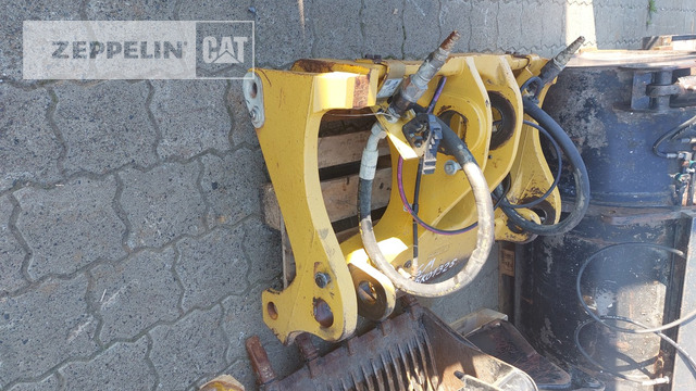 Komponenten CAT 930 M SW - Acoplamento rápido por Máquina de construção: foto 1 Komponenten CAT 930 M SW - Acoplamento rápido por Máquina de construção: foto 1